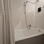 Gemuetliche Mit Grosser Sonnenterrasse Fuer 6 Personen *