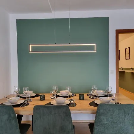 דירה Grosse Terrasse, Netflix, 5min Zum Skilift, 6 Personen, Waldnah, סכונאץ'