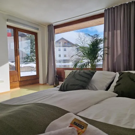 דירה Grosse Terrasse, Netflix, 5min Zum Skilift, 6 Personen, Waldnah, סכונאץ'