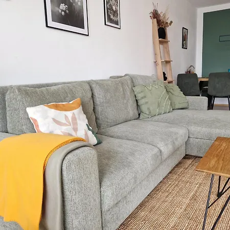 Grosse Terrasse, Netflix, 5min Zum Skilift, 6 Personen, Waldnah, * סכונאץ'